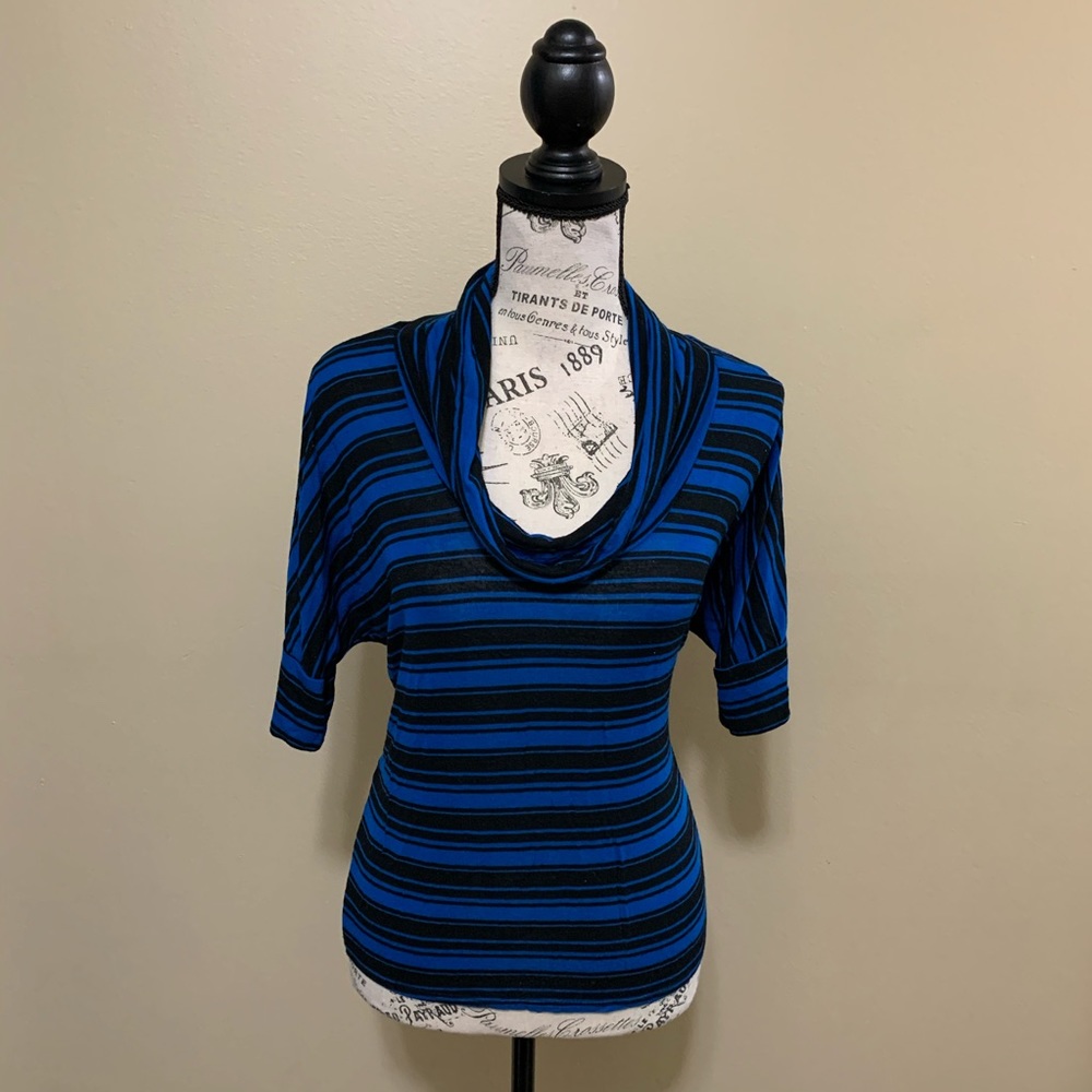 Enough About Me Black & Blue 3/4” Sleeve Top S/M